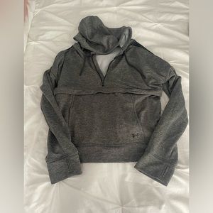 Under Armour pullover